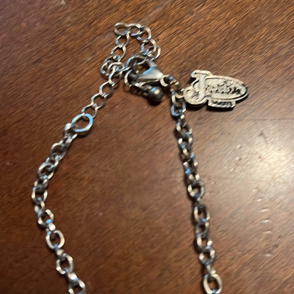 18” Justin Boots Faux Turquoise Bull/Steer Necklace - Picture 3 of 3